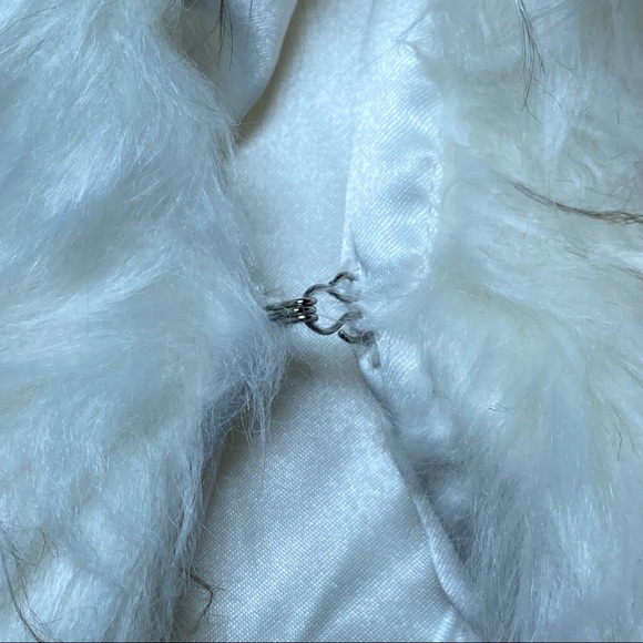 Hot & Delicious Faux Fur Vest Size L - Picture 7 of 12